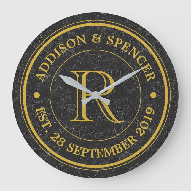 Grande Horloge Ronde Monogramme doré sur fond de cuir noir pour mariage (Recto)