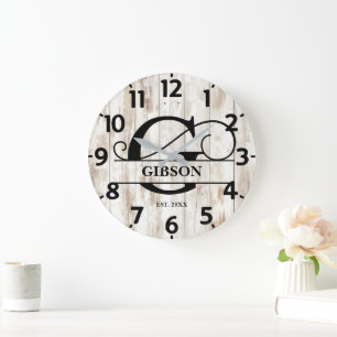 Grande Horloge Ronde Monogramme G en bois rustique ancien