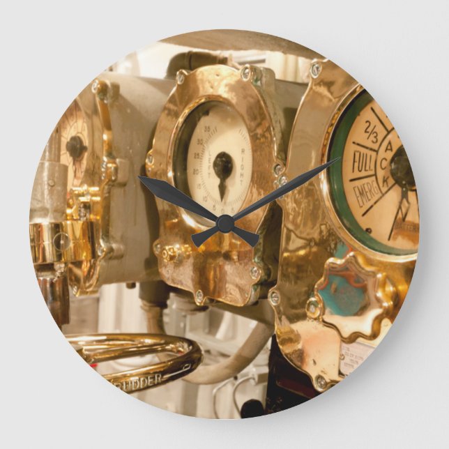 Grande Horloge Ronde Navigational Gauges And Instruments On Submarine (Recto)