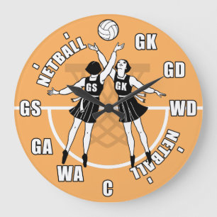 Grande Horloge Ronde Netball players