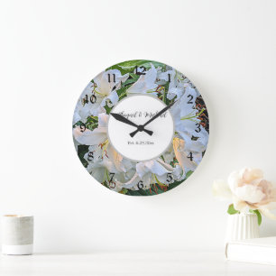 Grande Horloge Ronde Noms de couple de mariage aux lys blancs Floral