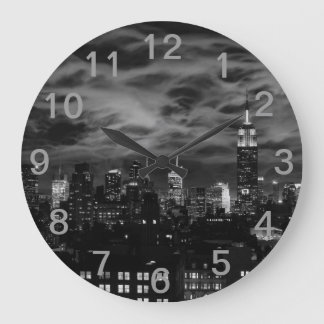 Grande Horloge Ronde Nuages éthériques : NYC Skyline, ESB noir et blanc