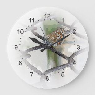 Grande Horloge Ronde papillon à la clôture