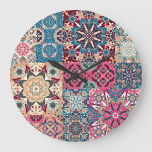 Grande Horloge Ronde patchwork floral : vintage à damiers motif.