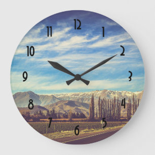 Grande Horloge Ronde Paysage montagnard pittoresque dans les Andes