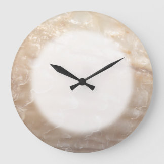 Grande Horloge Ronde Picture of a shell.
