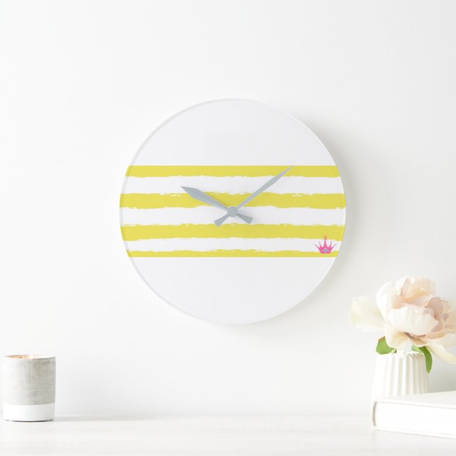 Grande Horloge Ronde Playful yellow stripes with a crown. Wall clock  (Maison)