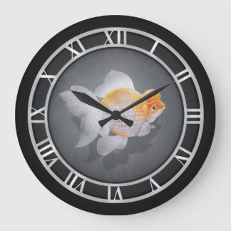 Grande Horloge Ronde Poisson d'or à échelle de perles de la Couronne