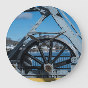 Grande Horloge Ronde Pont basculant de Mystic River – Historic Mystic C