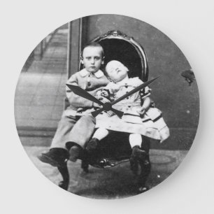 Grande Horloge Ronde Portrait Vintage Hantant de Frères et Sœurs