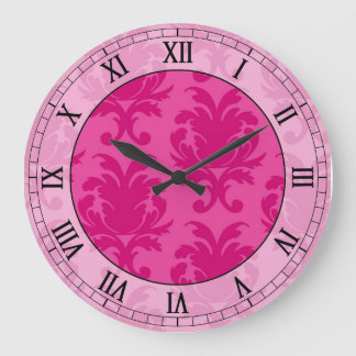 Grande Horloge Ronde rose chaud sur rose chic damassé rose chiffres rom