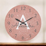 Grande Horloge Ronde Rose Rose Gold Sparkhe Parties scintillant Nom du<br><div class="desc">Pink - Rose Gold Sparkle Parties scintillant Nom du monogramme et horloge murale de service initial. L'horloge murale est le cadeau parfait pour quelqu'un qui aime la parties scintillant rose étincelante.</div>