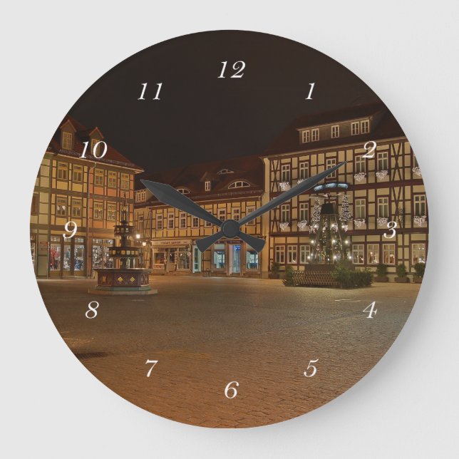 Grande Horloge Ronde Runde Wanduhr Marktplatz Wernigerode bei Nacht (Recto)
