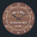 Grande Horloge Ronde Rustic M. Et Mme Monogrammed Mariage Newlyweds<br><div class="desc">Une grange moderne rustique en bois shiplap monogrammed mariage horloge murale avec date établie.</div>