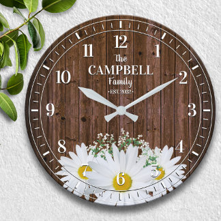 Grande Horloge Ronde Rustic Shasta Daisy et Wood Nom de famille