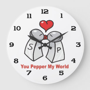 Grande Horloge Ronde Salt Pepper Shaker Valentines