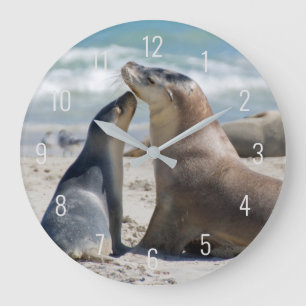 Grande Horloge Ronde Sea Lion & Baby Pup Beach Gros plan Portrait