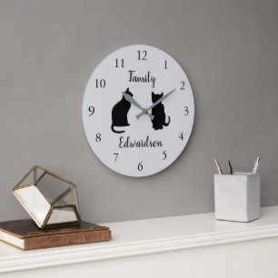 Grande Horloge Ronde Silhouettes de chats noirs modernes nom de famille