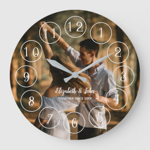 Grande Horloge Ronde Simple photo de Lovely Couple Newly Weds