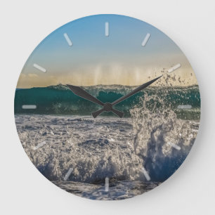 Grande Horloge Ronde Surf d'océan de vagues de rupture pittoresque