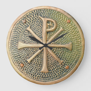 Grande Horloge Ronde Symbole croix byzantine métal médaillon histoire a
