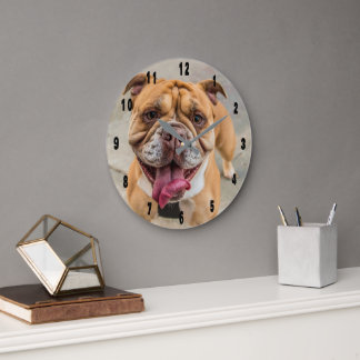 Grande Horloge Ronde Tan Happy Dog Photo