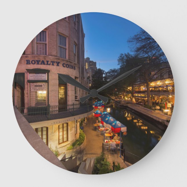 Grande Horloge Ronde The Riguk At Dusk In Downtown San Antonio 2 (Recto)