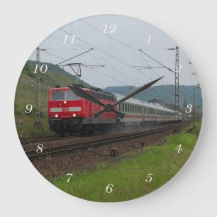Grande Horloge Ronde Train de voyageurs en Poméranie