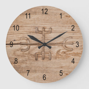 Grande Horloge Ronde Viking rune on cracked wood