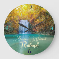 Vue d'automne de la cascade d'Erawan Thaïlande