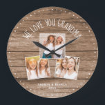 Grande Horloge Ronde WE LOVE YOU GRANDMA Custom Photo Mothers Day<br><div class="desc">Modern 3 photo collage clock with a customizable message now reading WE LOVE YOU GRANDMA, with 3 frames favorite pictures underneath on a rustic farmhouse (printed) background. Make it your own by adding your names and year below. Unique and personal keepsake vend pour le meilleur grand-mère de Christmas ou Mother's...</div>