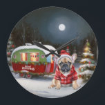 Grande Horloge Ronde Winter French Bulldog Caravan Christmas Adventure<br><div class="desc">Laissez-vous tenter par la magie d'une nuit d'hiver enneigée alors qu'une caravane glisse gracieusement à travers le paysage illuminé par la lune. La beauté sereine de la neige scintillante et l'éclat enchanteur de la lune créent une scène captivante, promettant une aventure de Noël inoubliable remplie de chaleur, de joie et...</div>