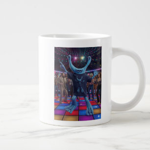Grande Tasse Alien sur la piste de danse, Alien souriant,
