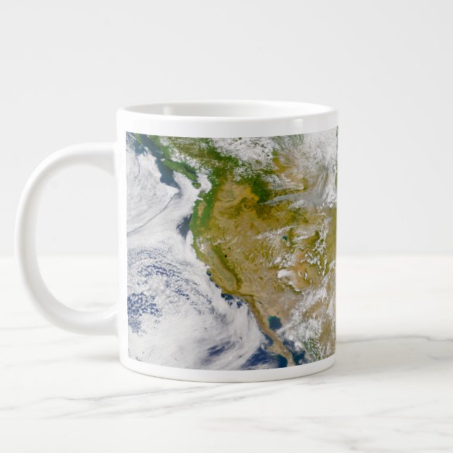 Grande Tasse Amérique Du Nord Avec Fumée Visible Dans Les Endro (Gauche)
