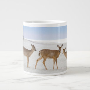 Grande Tasse Animaux de bébés cutest   Cerfs sur la plage