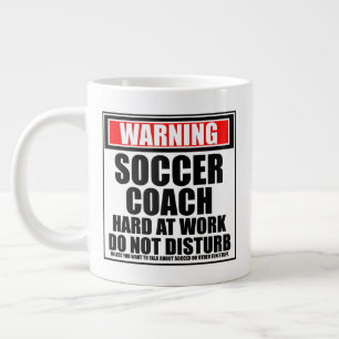 Grande Tasse Avertissement Entraîneur De Football Dur Au Travai