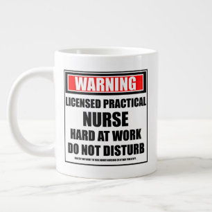 Grande Tasse Avertissement Infirmière Pratique Dure Au Travail