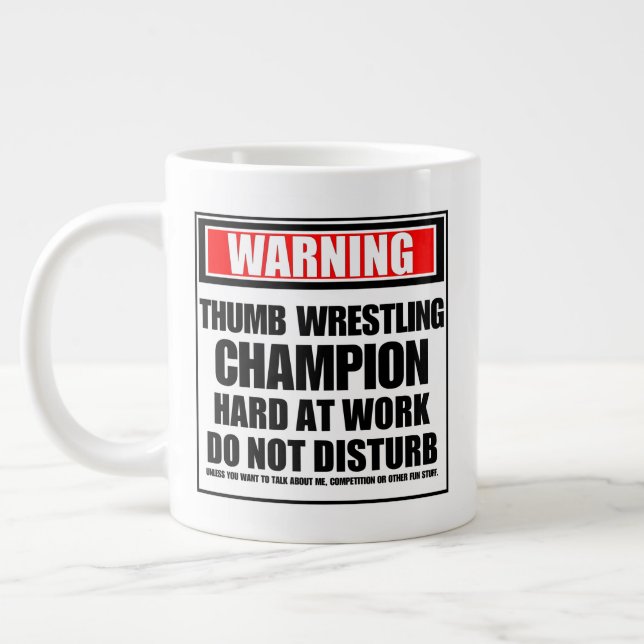 Grande Tasse Avertissement Thumb Champion de lutte dur au trava (Gauche)