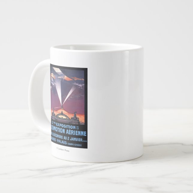 Grande Tasse Avion volant au-dessus de l'affiche de Searchlight (Devant gauche)
