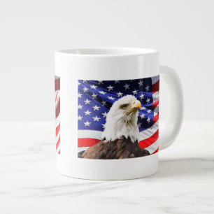 Grande Tasse Bald Eagle et drapeau américain