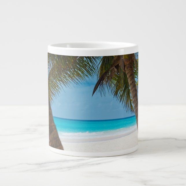 Grande Tasse Beach du Paradis parfait (Devant)