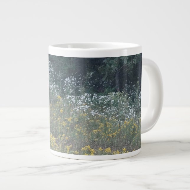 Grande Tasse Belle Septembre Fleurs sauvages dans une prairie s (Devant droit)