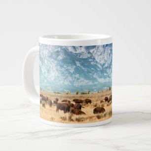 Grande Tasse Buffalo sous les montagnes du Grand Teton
