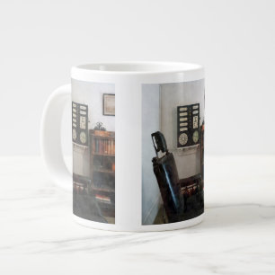 Grande Tasse Bureau du médecin de l'oeil avec plan oculaire
