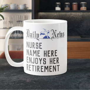 Grande Tasse Cadeau de retraite pour une infirmière. Infirmière