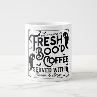 Grande Tasse Café Boo'd frais servi avec cri et sucre