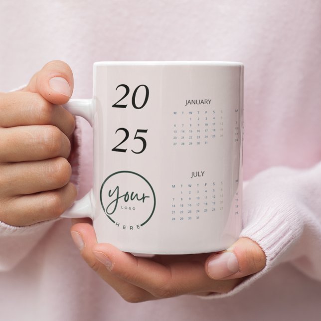 Grande Tasse Calendrier Pastel Pink 2025 personnalisé avec votr (Créateur téléchargé)
