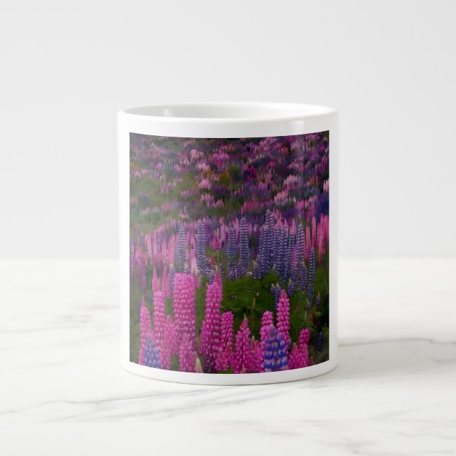 Grande Tasse Champ de fleurs de lupin Impression esthétique sur (Devant)