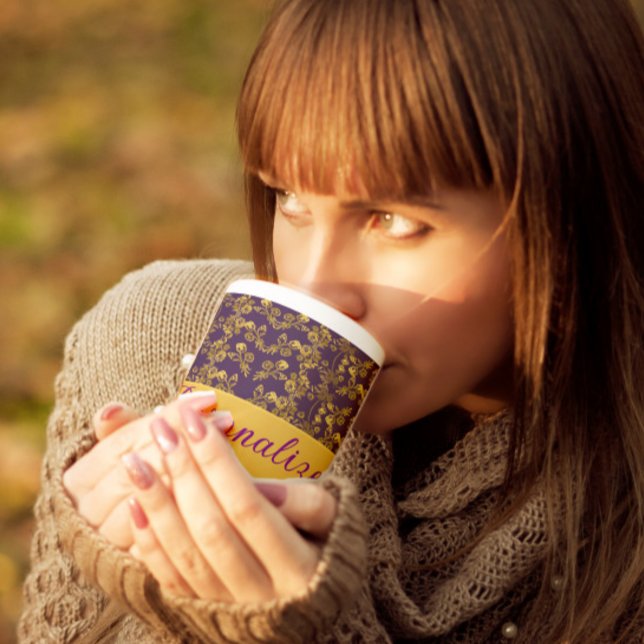 Grande Tasse Chic Golden Flowers violet motif | personnalisé (Créateur téléchargé)