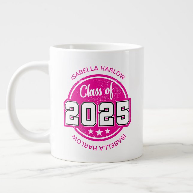 Grande Tasse Classe de 2025 Pink Graduate Name (Gauche)